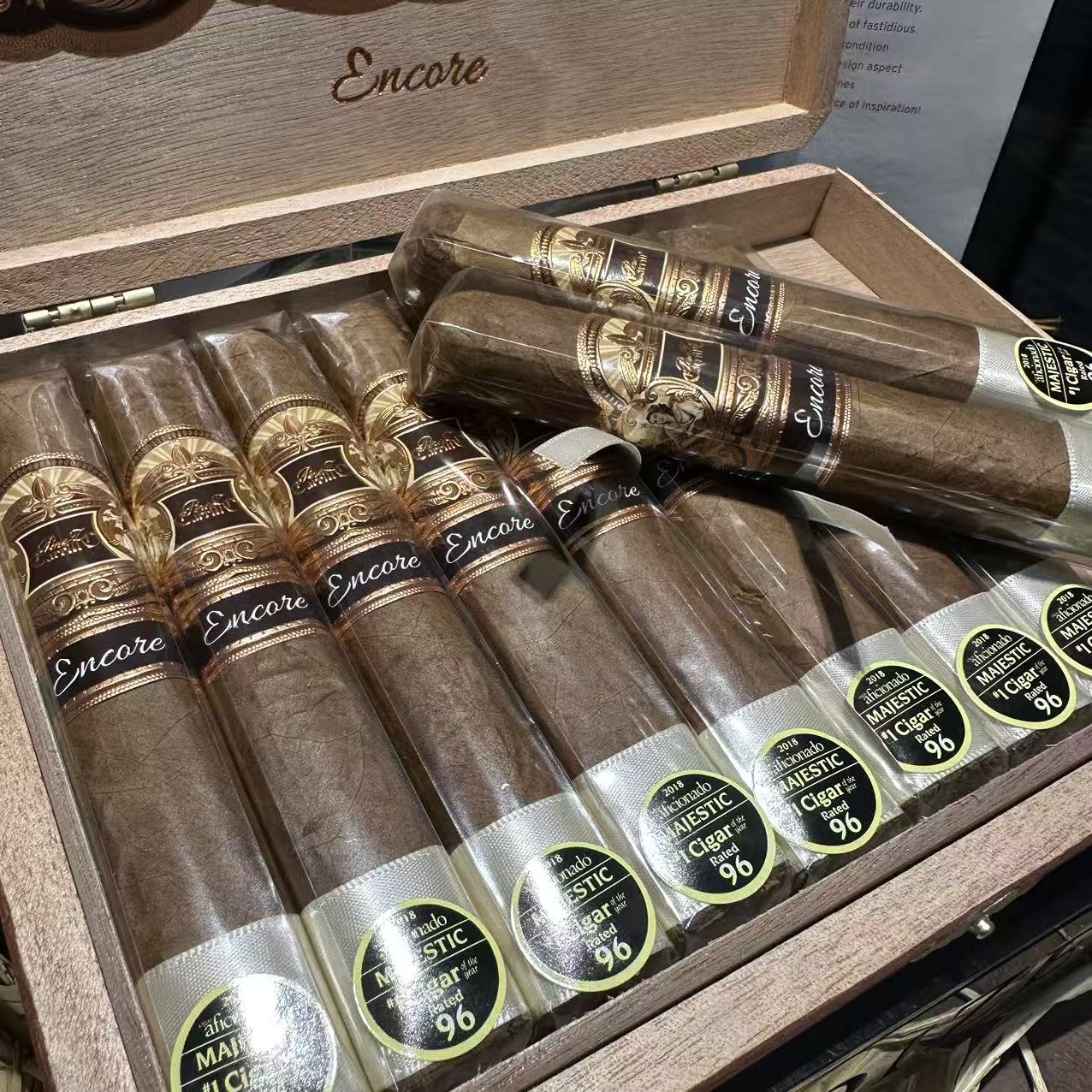 卡里羅復興雄偉ENCORE MAJESTIC 10S